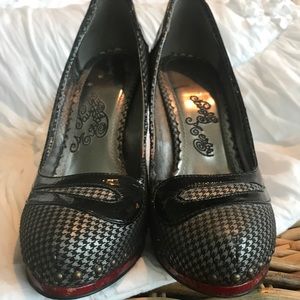 Naught Monkey Houndstooth Pumps